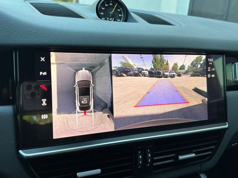 Used 2022 Porsche Cayenne E-Hybrid Coupe image 69