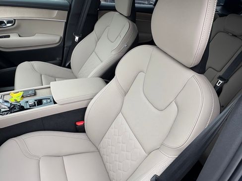 New 2026 Volvo XC90 B6 Plus image 20