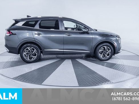 Used 2025 Kia Sportage LX FWD image 11