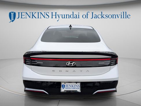 New 2026 Hyundai Sonata SEL FWD image 4