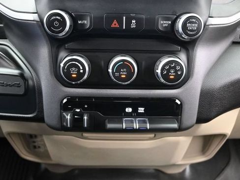 Used 2022 RAM 2500 Big Horn w/ Level A Equipment Group AWD/4WD image 38