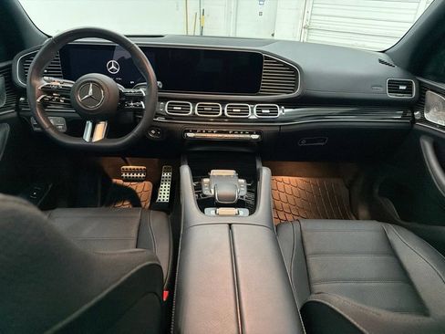 Certified 2025 Mercedes-Benz GLS 580 4MATIC image 21
