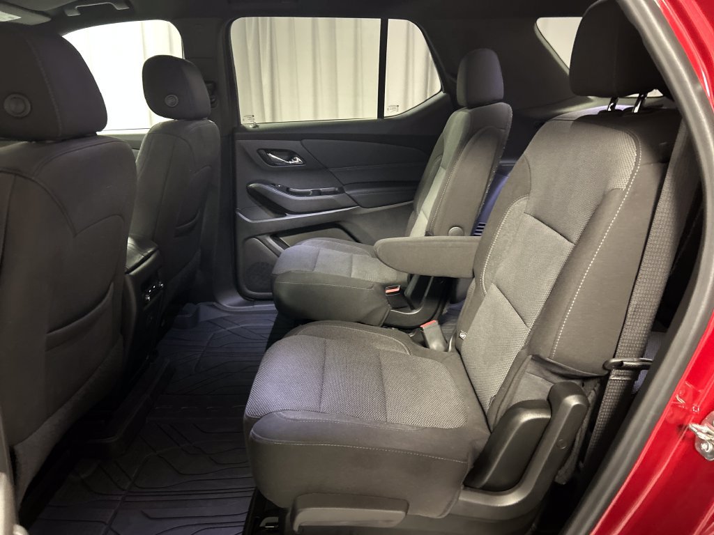 Used 2023 Chevrolet Traverse LT w/ LPO, Floor Liner Package AWD/4WD image 23