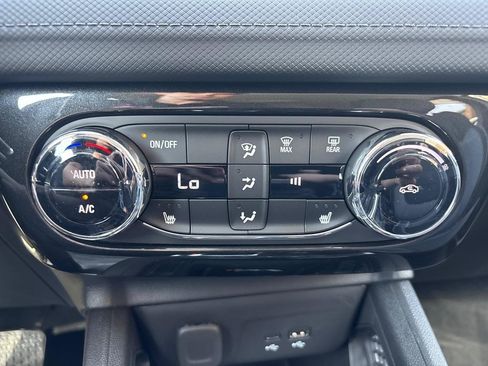 Used 2026 Chevrolet TrailBlazer LT w/ Convenience Package AWD/4WD image 27