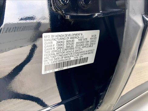 Used 2025 Acura MDX A-Spec image 28
