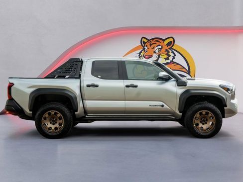 New 2026 Toyota Tacoma 4x4 Double Cab Hybrid image 4