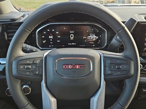 New 2026 GMC Sierra 1500 Elevation image 16
