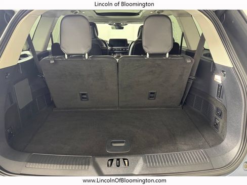 Used 2025 Lincoln Aviator Reserve w/ Equipment Group 201A AWD/4WD image 17