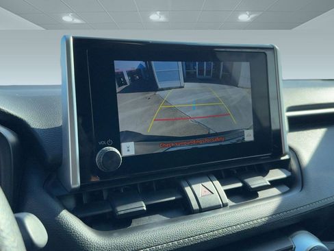 Used 2024 Toyota RAV4 XLE image 23