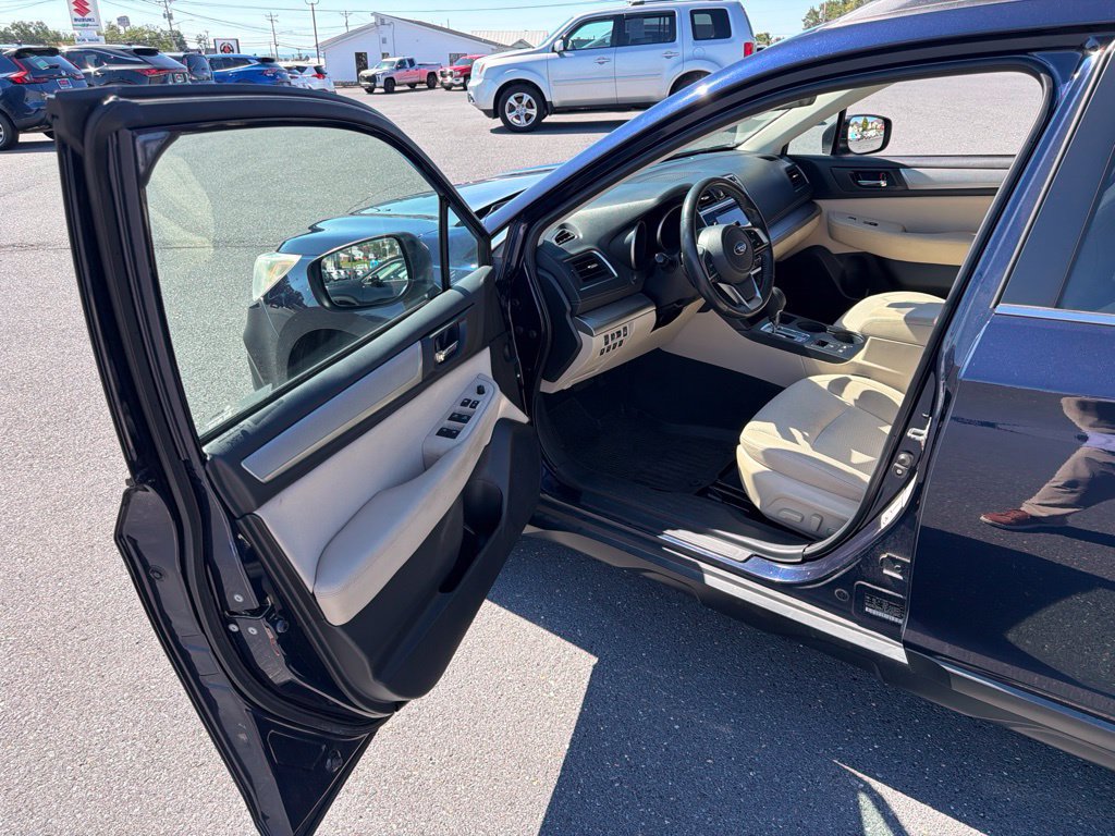 Used 2018 Subaru Outback 2.5i Premium AWD/4WD image 14