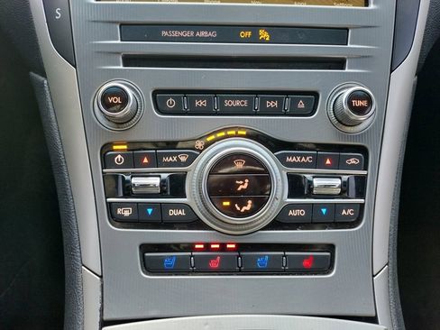 Used 2018 Lincoln MKZ Reserve image 24