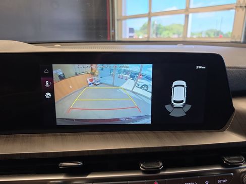Certified 2023 Kia Telluride EX w/ EX Captain's Chair Package FWD image 29
