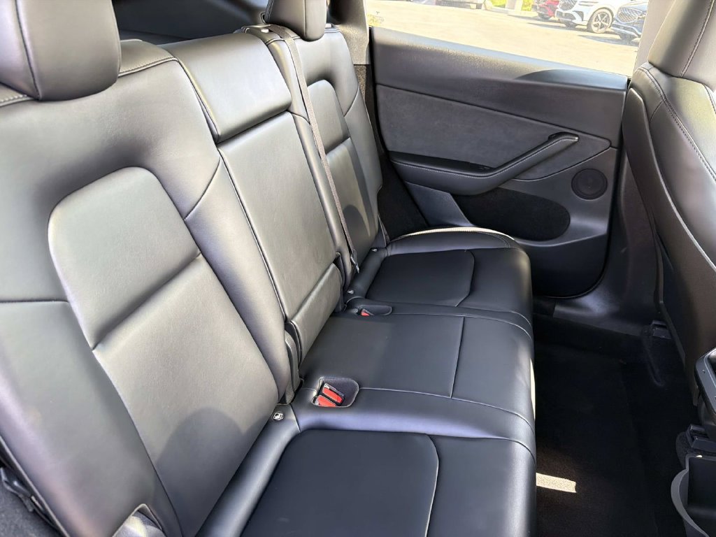 Used 2024 Tesla Model Y Performance AWD/4WD image 19