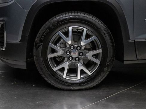 Used 2021 GMC Acadia SLE image 8