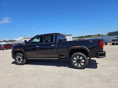 New 2025 GMC Sierra 2500 Denali w/ Denali Reserve Package image 2