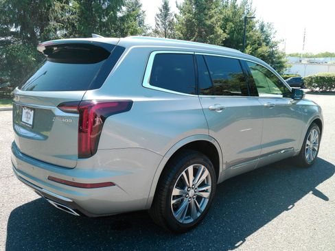 Used 2025 Cadillac XT6 Premium Luxury AWD/4WD image 27