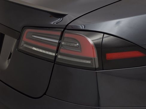 Used 2024 Tesla Model S Plaid image 13