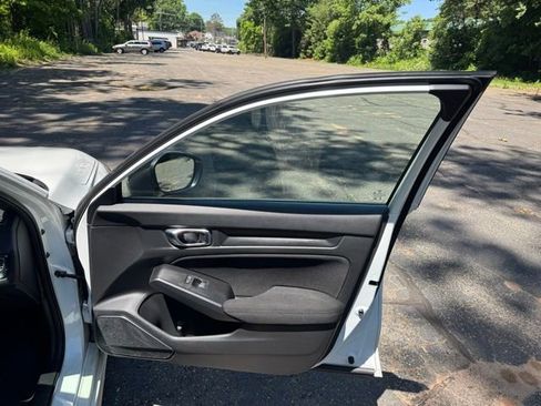 Used 2022 Honda Civic Sport image 16