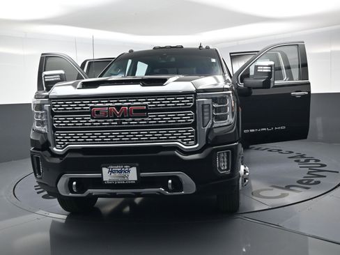 Certified 2022 GMC Sierra 3500 Denali image 30
