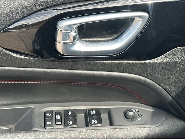 Used 2023 Jeep Compass Trailhawk AWD/4WD image 35