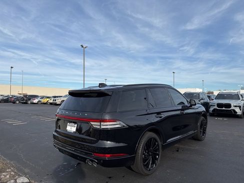 Used 2025 Lincoln Aviator Reserve w/ Equipment Group 201A image 5