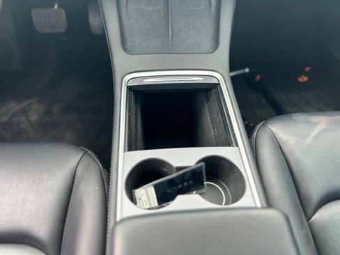 Used 2023 Tesla Model 3 Standard Range RWD image 19