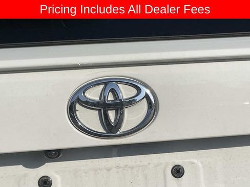 Used 2025 Toyota RAV4 LE AWD/4WD image 8