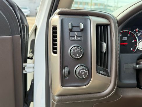 Used 2016 GMC Sierra 2500 Denali w/ Duramax Plus Package image 29