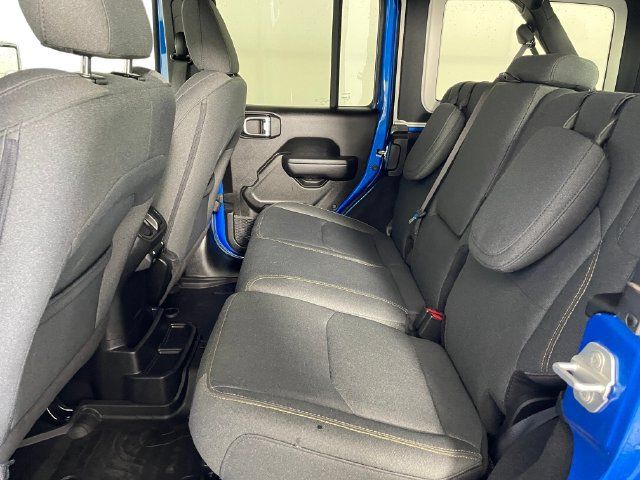 Used 2024 Jeep Wrangler Unlimited AWD/4WD image 15