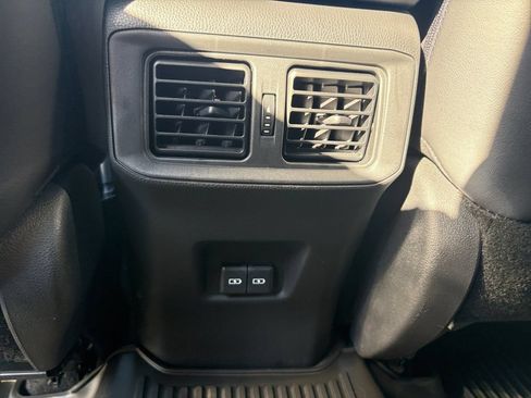 Used 2023 Toyota RAV4 XSE AWD/4WD image 28