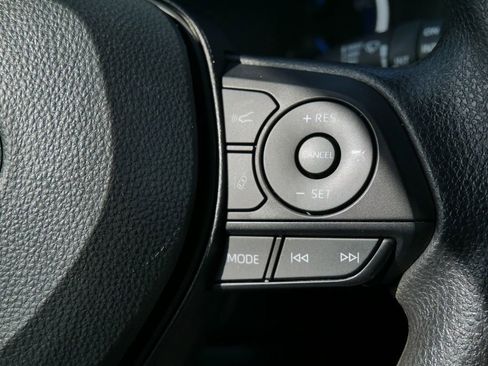 Certified 2025 Toyota RAV4 XLE AWD/4WD image 27