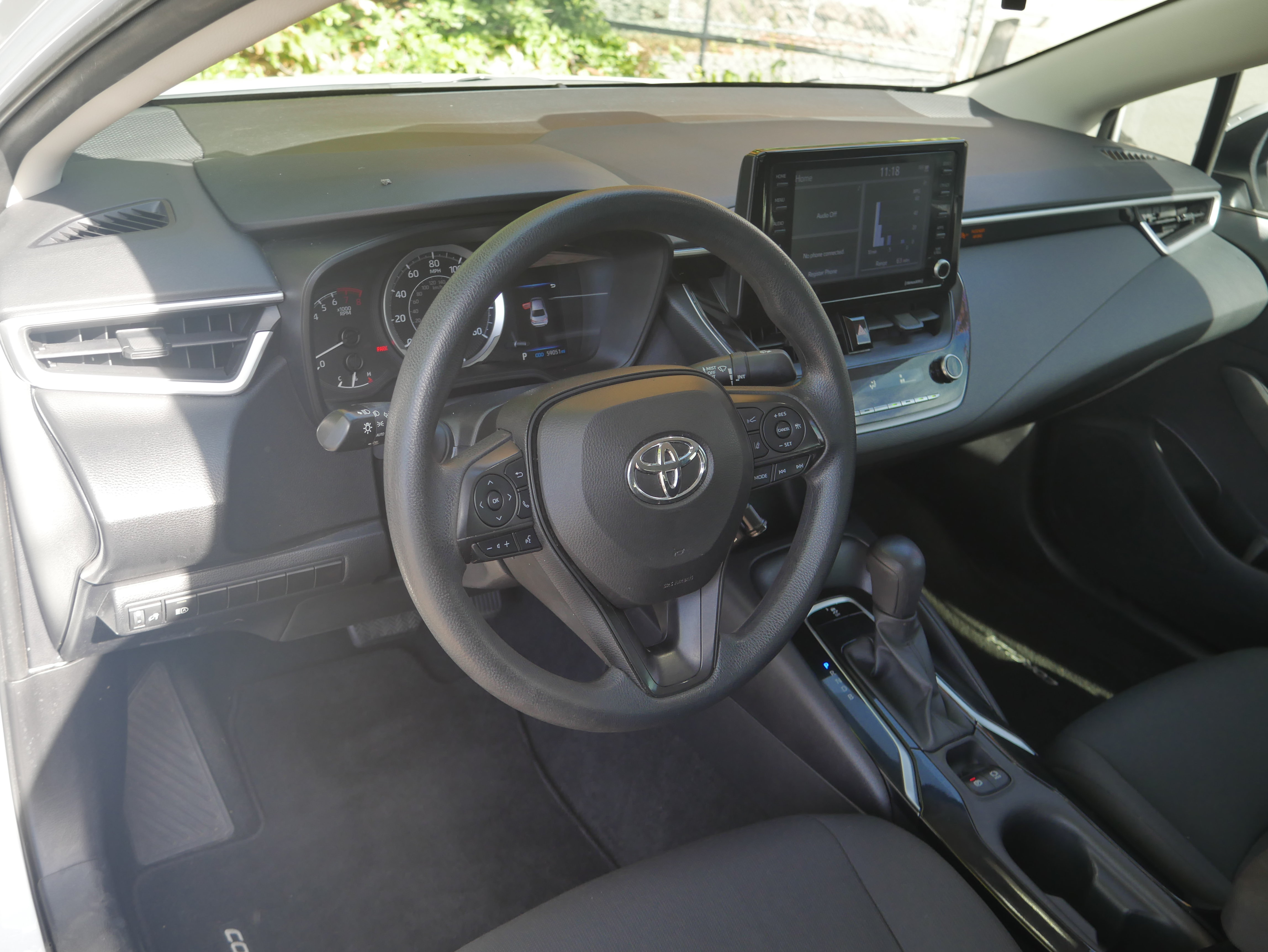 Used 2022 Toyota Corolla LE FWD image 4
