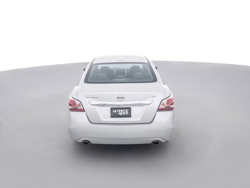 Used 2015 Nissan Altima 2.5 SV FWD image 6