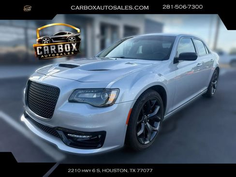 Used 2023 Chrysler 300 Touring w/ Sport Appearance Package RWD image 1