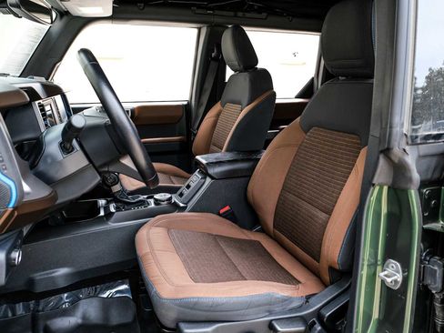 Used 2022 Ford Bronco Outer Banks AWD/4WD image 37