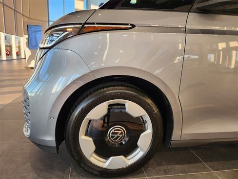 New 2025 Volkswagen ID. Buzz Pro S image 5