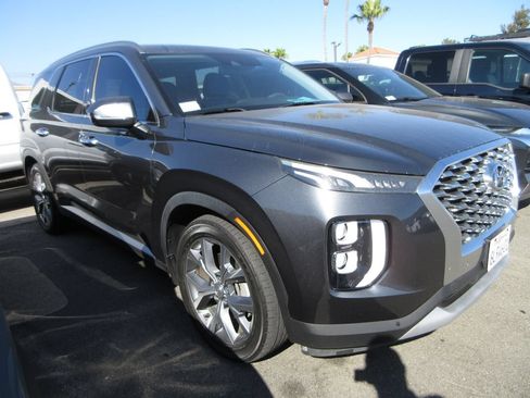 Used 2020 Hyundai Palisade SEL w/ Convenience Package FWD image 4