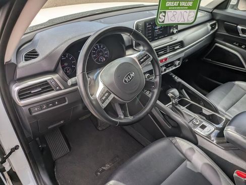 Used 2020 Kia Telluride S w/ S 8 Passenger Seating Package AWD/4WD image 11