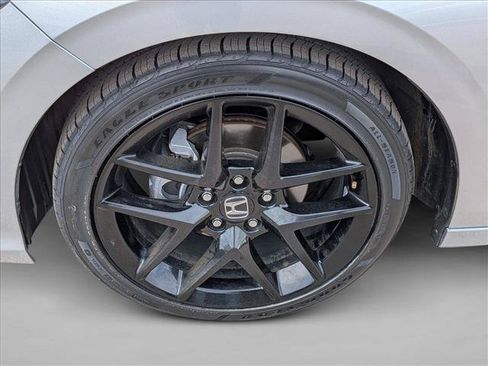 Certified 2025 Honda Civic Sport image 21