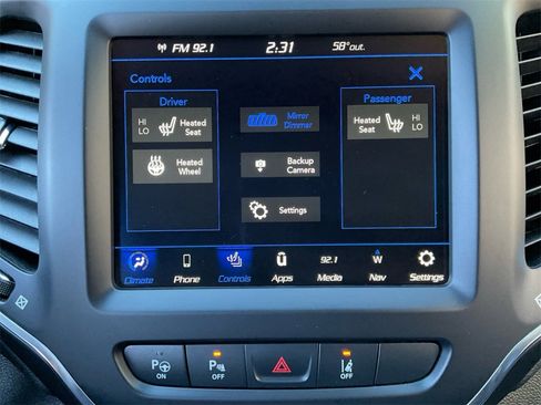 Certified 2023 Jeep Cherokee Altitude Lux image 24