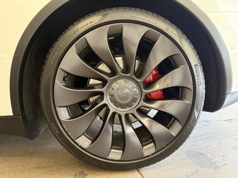 Used 2021 Tesla Model Y Performance AWD/4WD image 31
