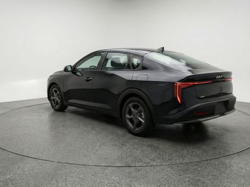 Used 2025 Kia K4 FWD image 5