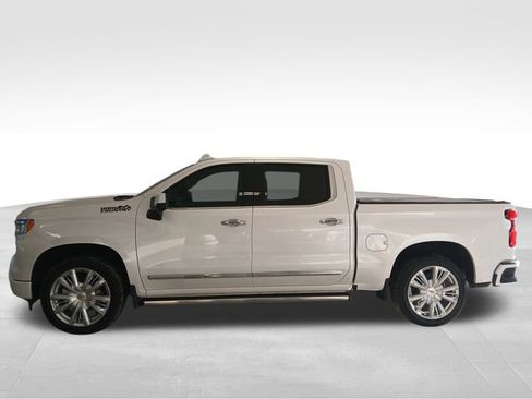 Used 2023 Chevrolet Silverado 1500 High Country w/ High Country Premium Package image 2