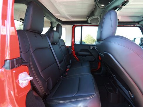 New 2026 Jeep Wrangler Sahara AWD/4WD image 28
