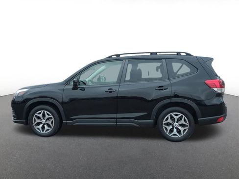 Certified 2023 Subaru Forester Premium AWD/4WD image 3