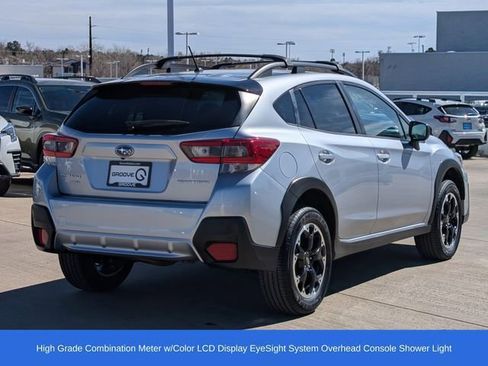 Used 2023 Subaru Crosstrek 2.0i image 3