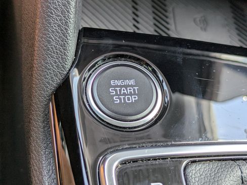 Certified 2023 Kia Sportage X-Pro AWD/4WD image 32