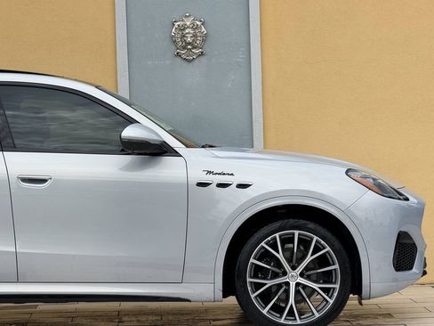Used 2023 Maserati Grecale Modena AWD/4WD image 15