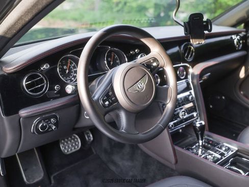 Used 2016 Bentley Mulsanne Speed image 20