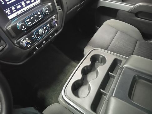 Used 2018 Chevrolet Silverado 1500 LT w/ All Star Edition image 26